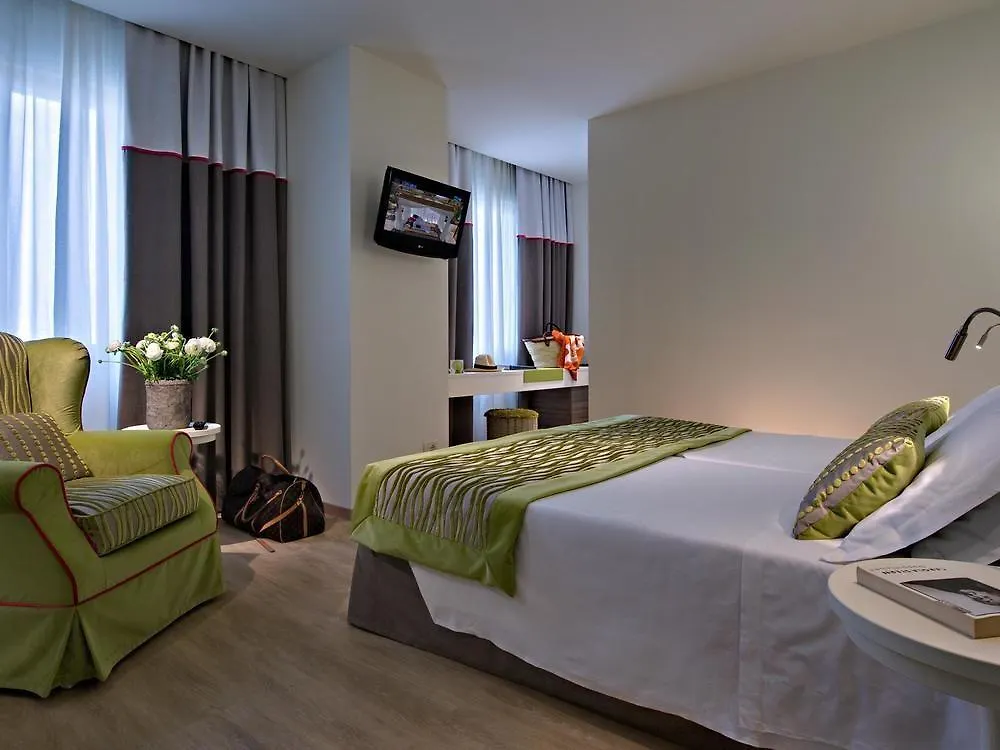 Hotel Mioni Pezzato Абано-Терме 4*,
