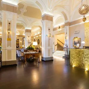 Отель Bernini Palace