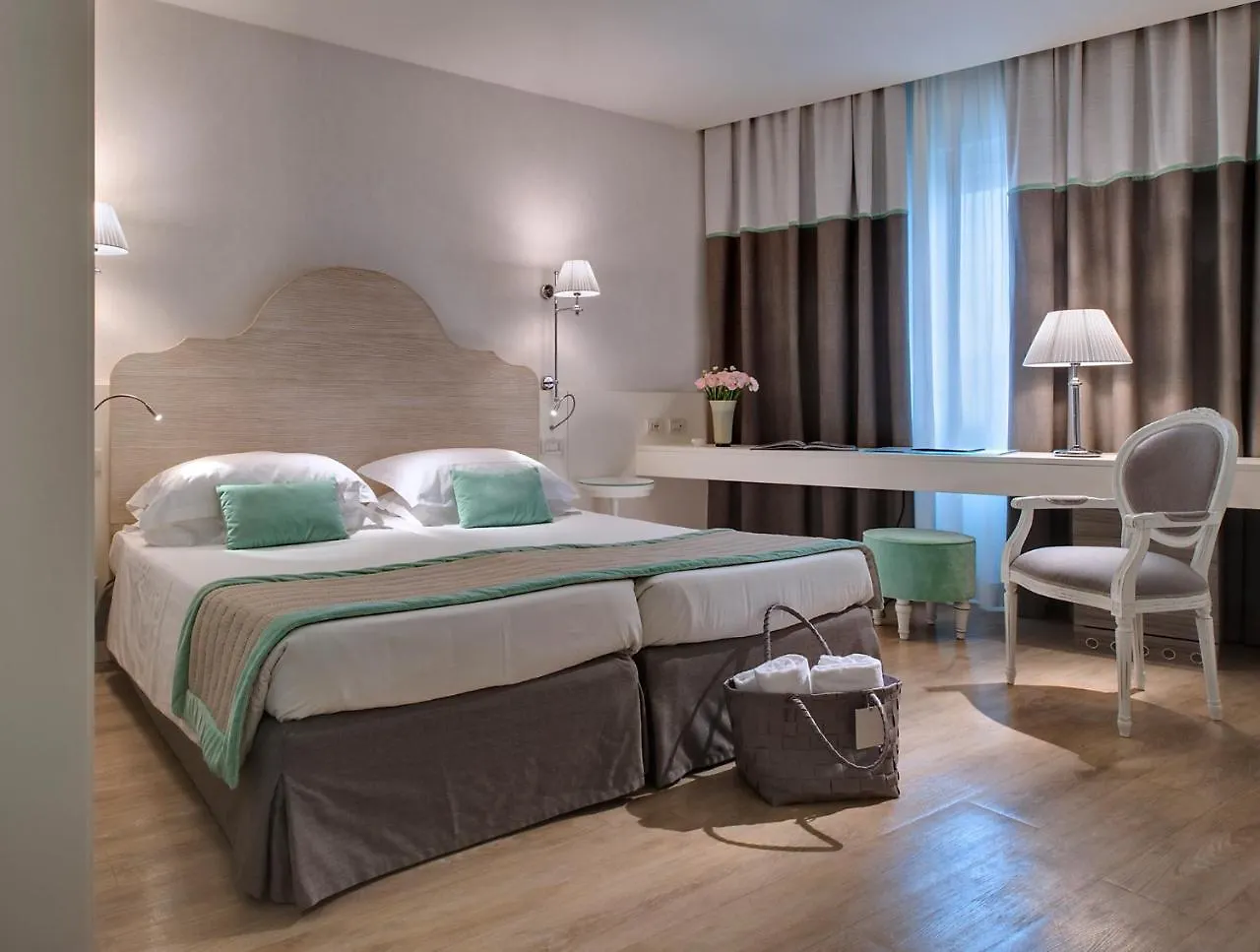 Hotel Mioni Pezzato Abano Terme 4*,